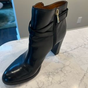 Ivanka Trump Black Leather Booties, 8.5 Med, Excellent Condition, worn 3-4 times